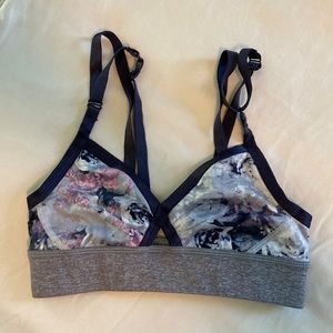 Lululemon XS sports bra.